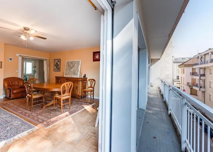 85 M2, Calme , Parking, Centre Apartamento *