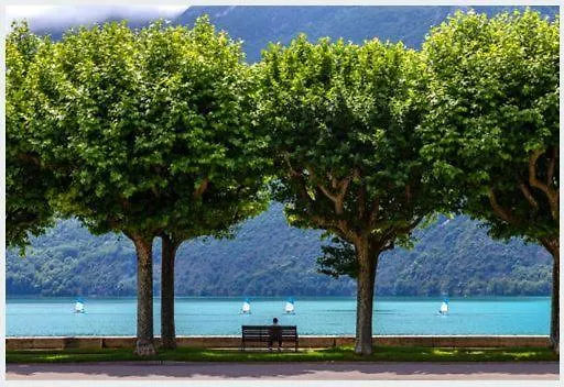 85 M2, Calme , Parking, Centre Aix-les-Bains