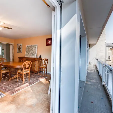 85 M2, Calme , Parking, Centre דירה *