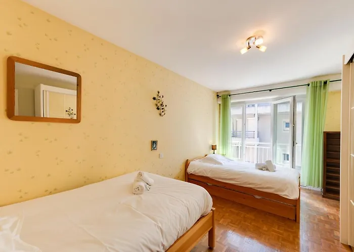 85 M2, Calme , Parking, Centre *