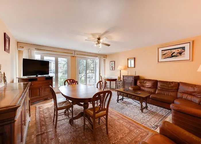 Apartman 85 M2, Calme , Parking, Centre Aix-les-Bains