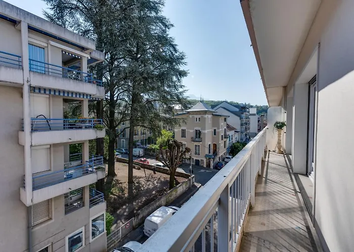 דירה 85 M2, Calme , Parking, Centre אקס-לה-באינס